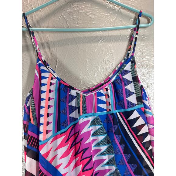 Express Bold Geometric Print Casual Shift Dress Pink Blue Purple Size Medium - Picture 2 of 5